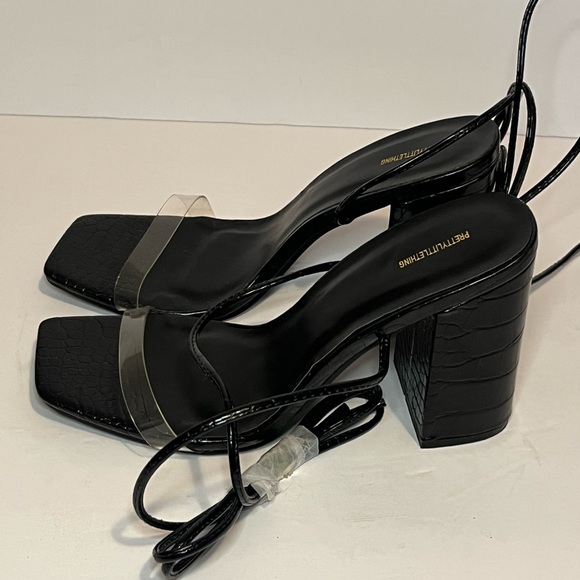 Pretty Little Thing Black Wide Fit Block Heel Ankle Tie Strappy Sandals NWOT - Picture 4 of 16